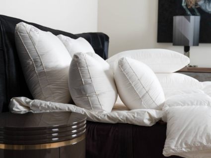 Подушка German Grass King Down Grass трехкамерная 3D с бортиком средняя 70х70