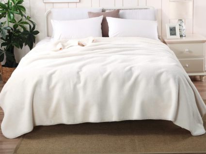 Покрывало Софи де Марко Аурелия (молоко) 220х240